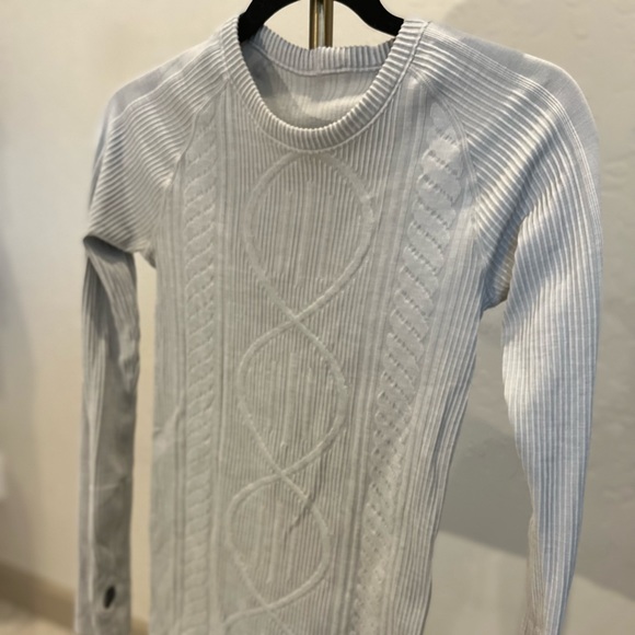 Lululemon Rest Less Long Sleeve | Size 2 | Sweater Print | Grey | GREAT Quality - Picture 5 of 6